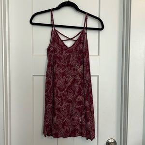 Forever 21 sun dress v neck front with x strap detail deep v back maroon & white